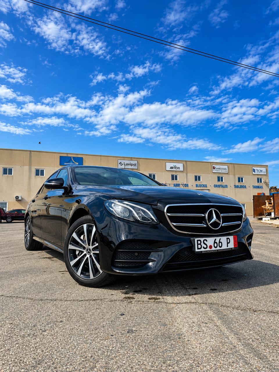 Mercedes-Benz E300e vendido
